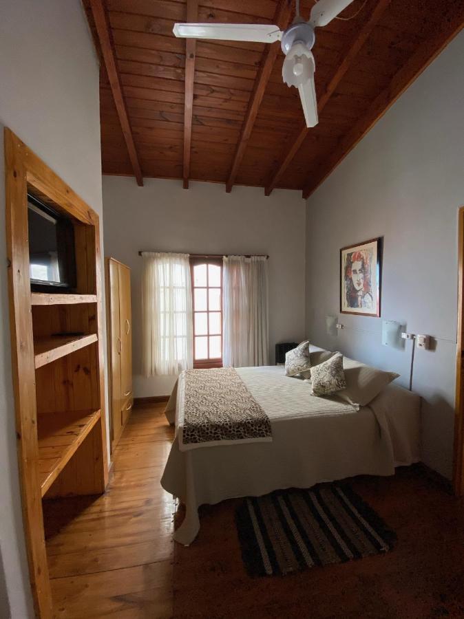Hosteria Isabel Departamentos Y Habitaciones Con Bano Privado Las Grutas Chambre photo