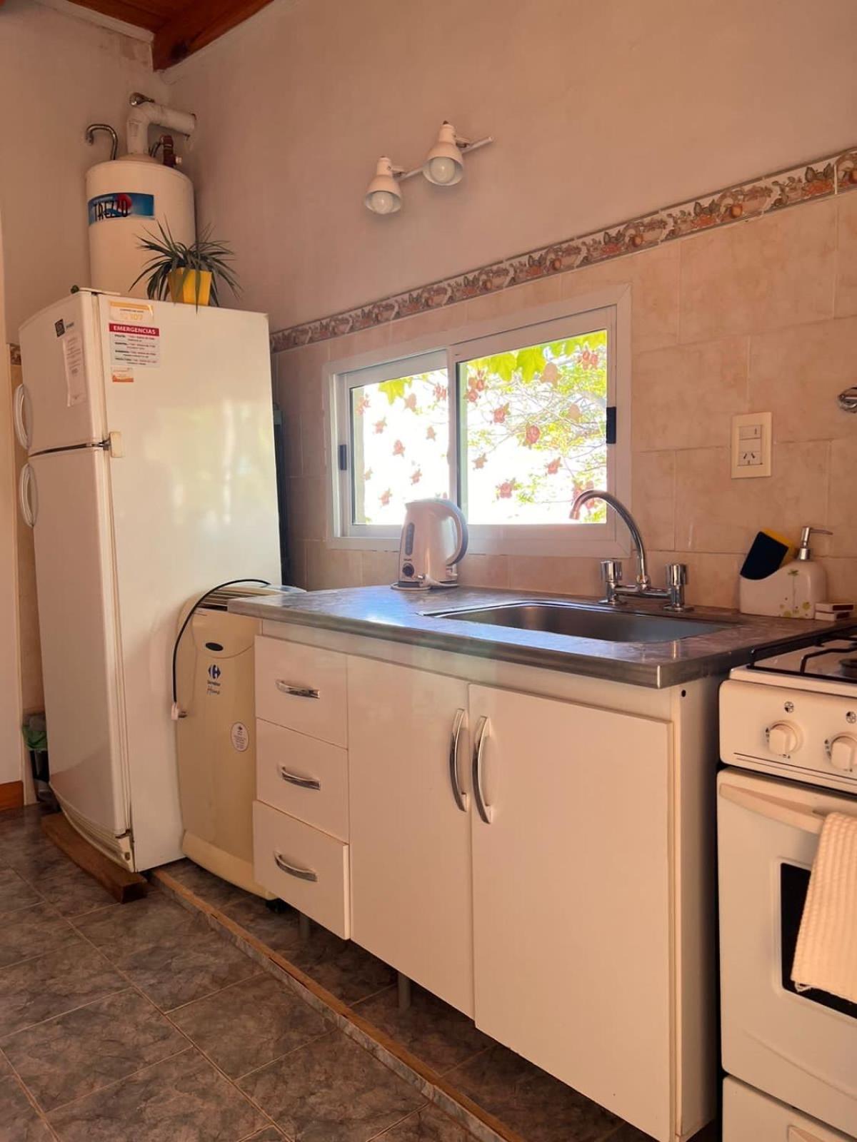 Hosteria Isabel Departamentos Y Habitaciones Con Bano Privado Las Grutas Chambre photo